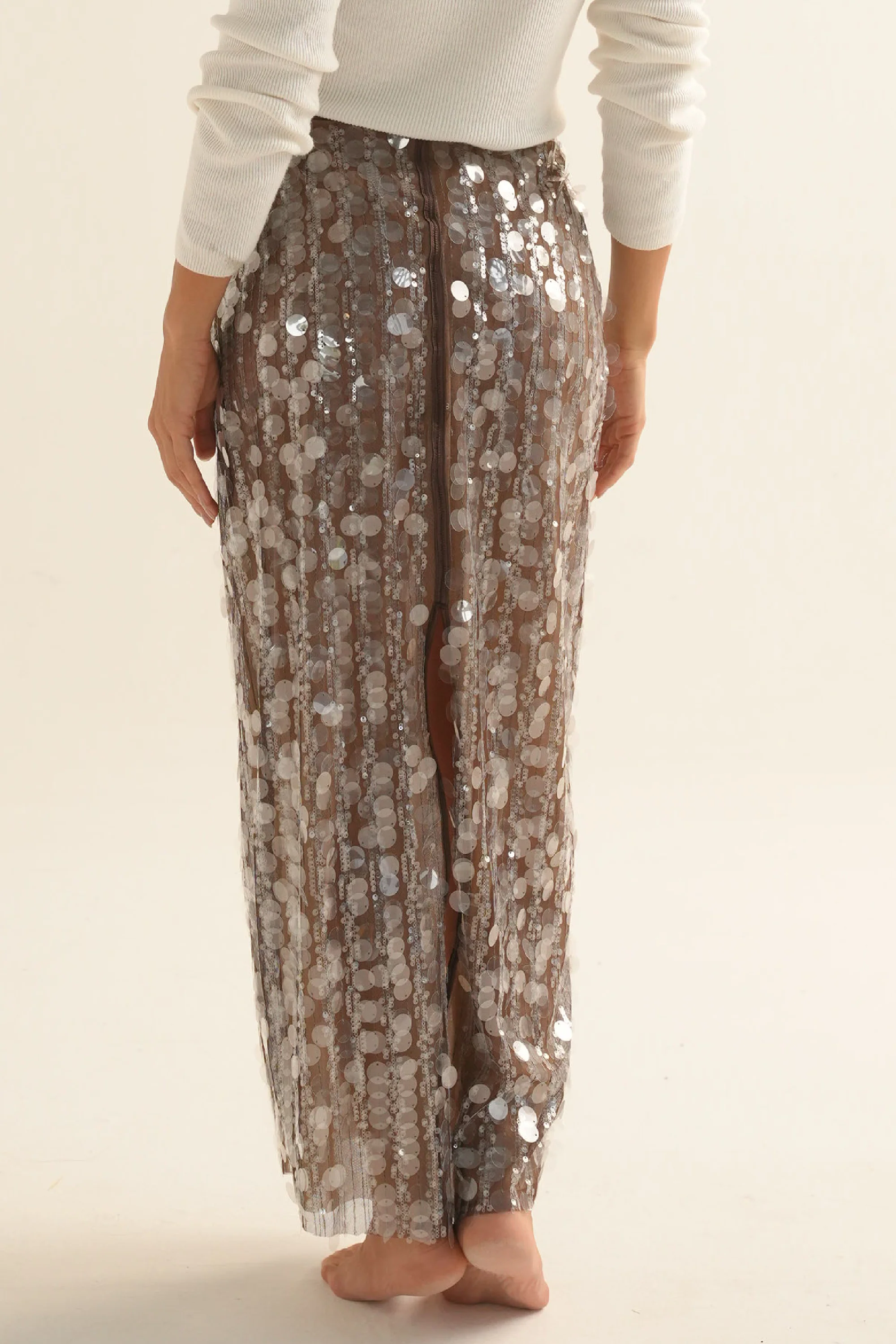 FALDA LENTEJUELAS ELLIPSE BY SARA RESTREPO CAFÉ - Image 3